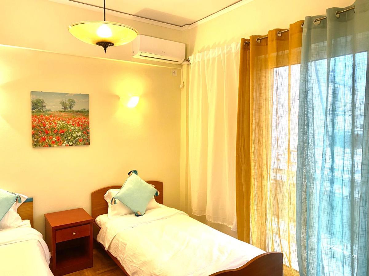 Quiet Near Subway And Acropolis 2 Bedrooms Apt アテネ エクステリア 写真