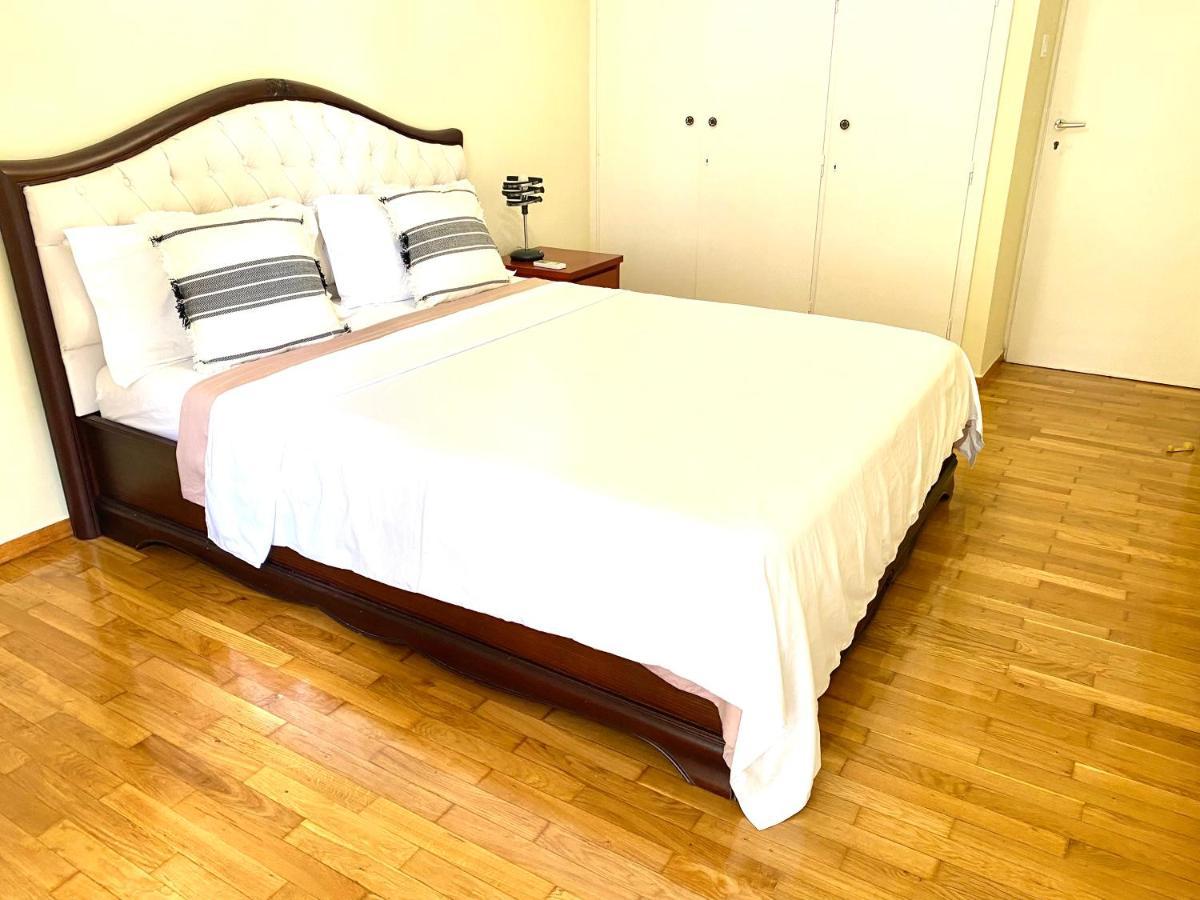 Quiet Near Subway And Acropolis 2 Bedrooms Apt アテネ エクステリア 写真