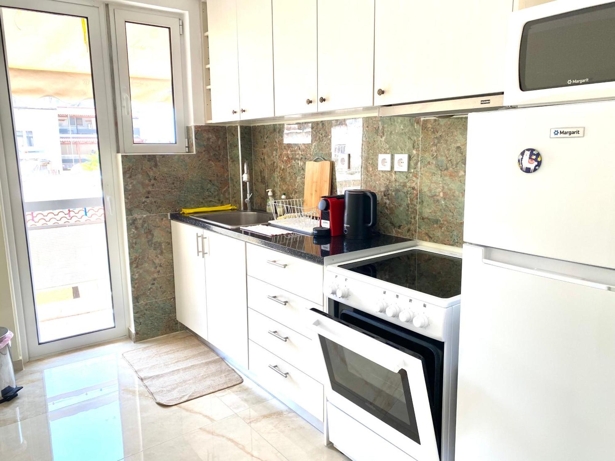 Quiet Near Subway And Acropolis 2 Bedrooms Apt アテネ エクステリア 写真